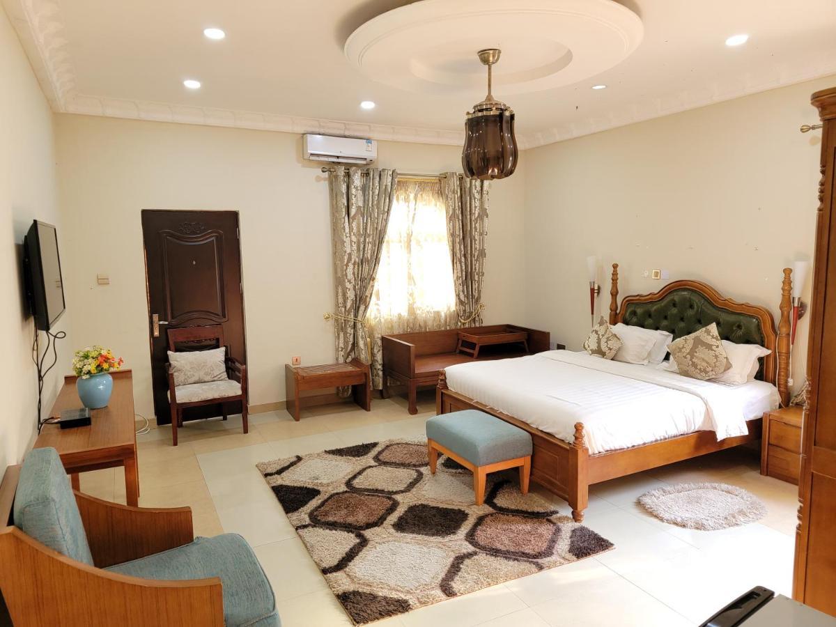 Afri-Royal Hotel Ogbodjo Exterior foto