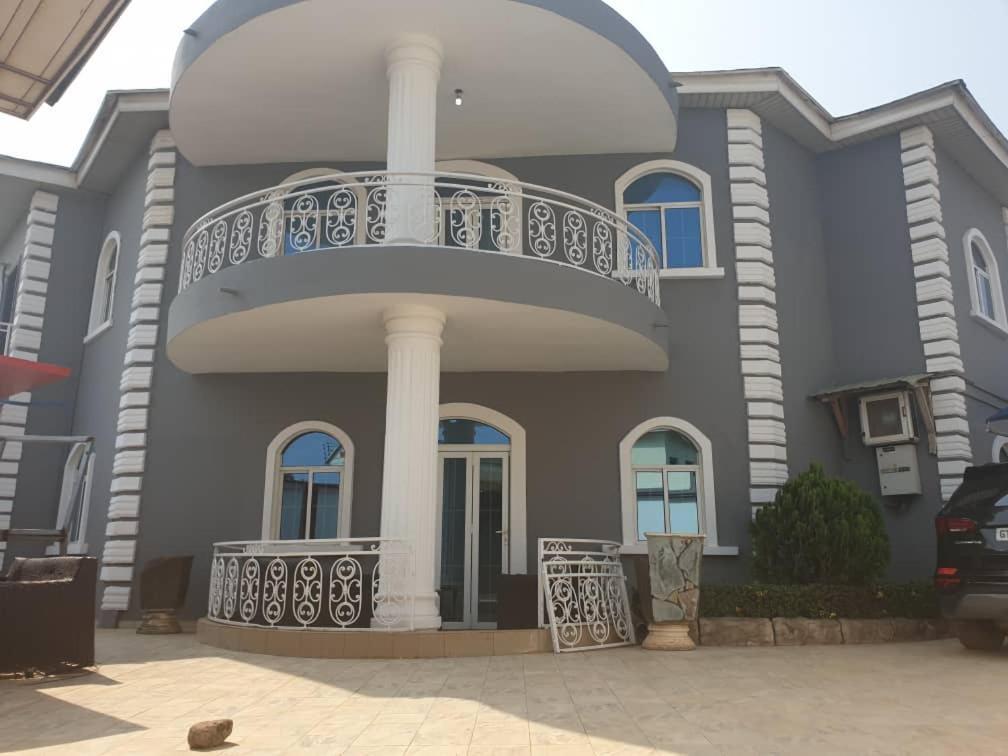 Afri-Royal Hotel Ogbodjo Quarto foto